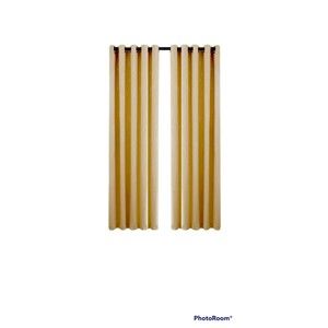 CREAM COLORED BLACKOUT CURTAIN SIZE 52X96